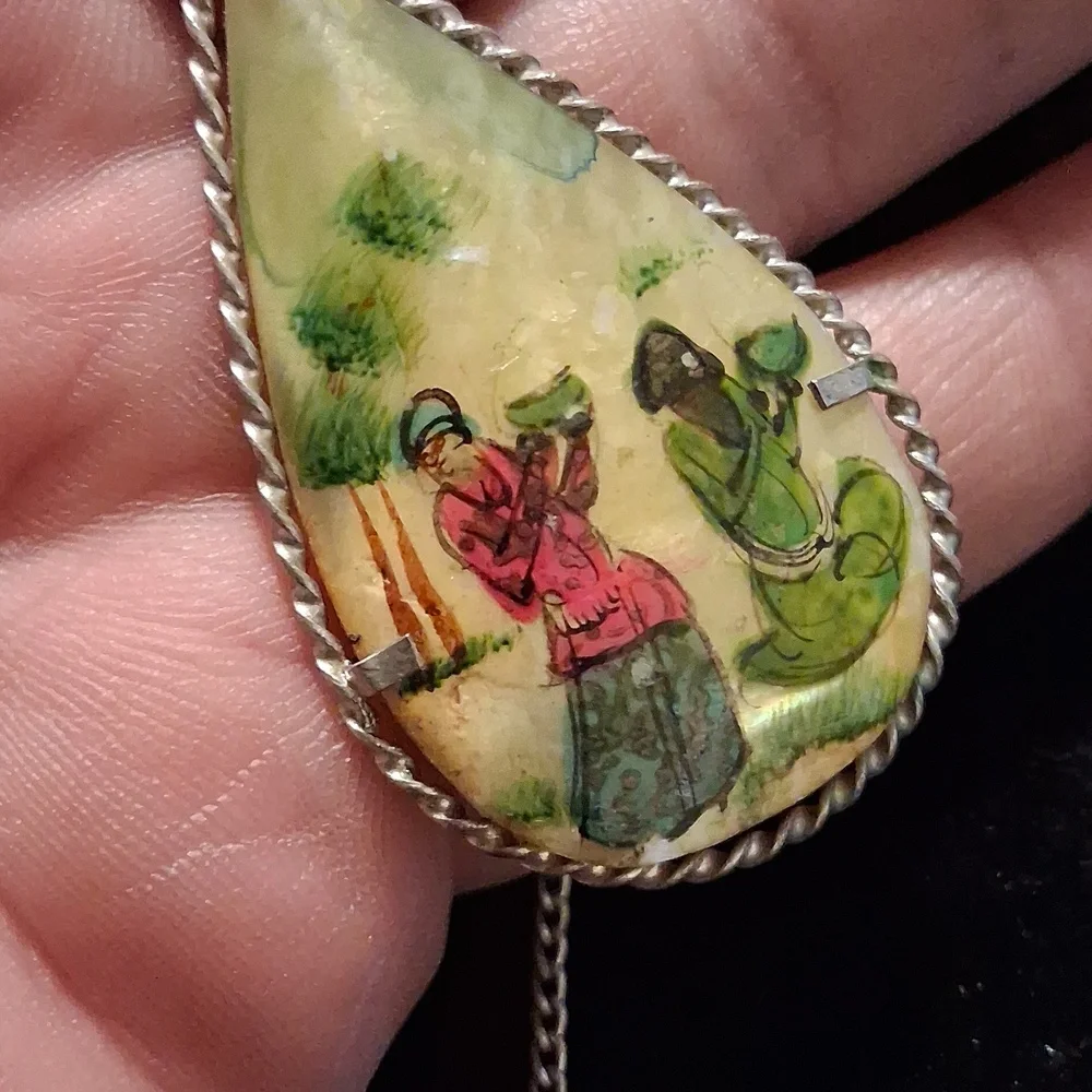Vintage Hand-Painted  Persian Teardrop Pendant. Silver Twist Frame. 18 In Long - Picture 2 of 7